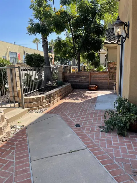 415 Cedros