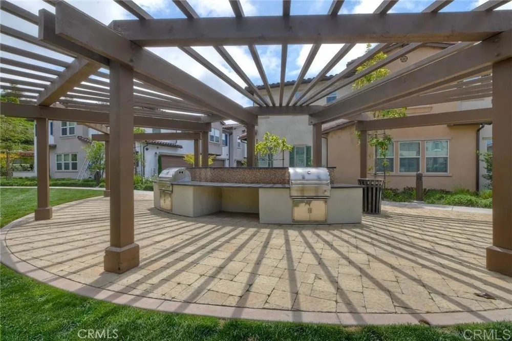 1137 Delpy View Point Vista, CA 92084