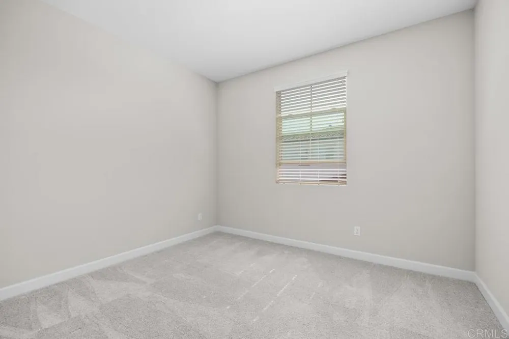 1137 Delpy View Point Vista, CA 92084