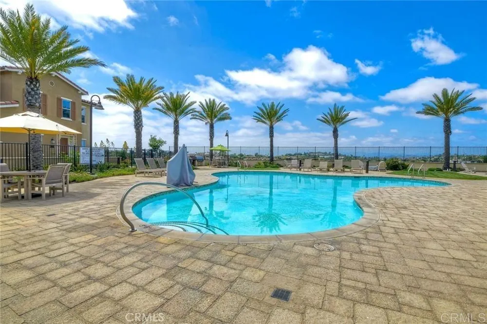 1137 Delpy View Point Vista, CA 92084