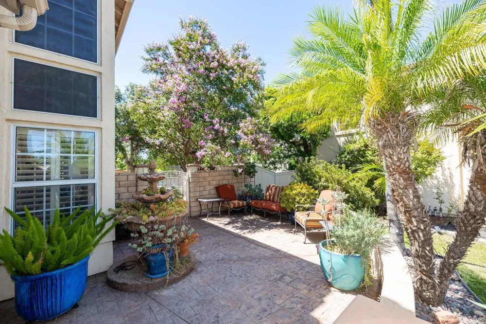 32205 Callesito Fadrique Temecula, CA 92592
