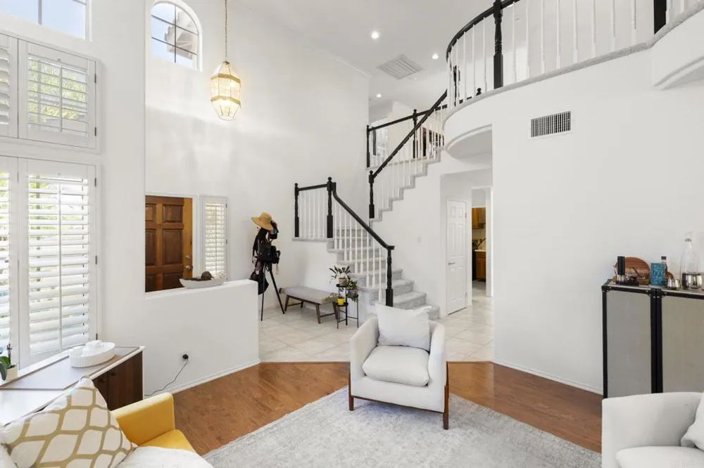 32205 Callesito Fadrique Temecula, CA 92592