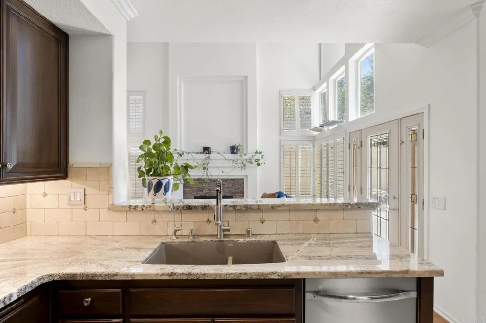 32205 Callesito Fadrique Temecula, CA 92592