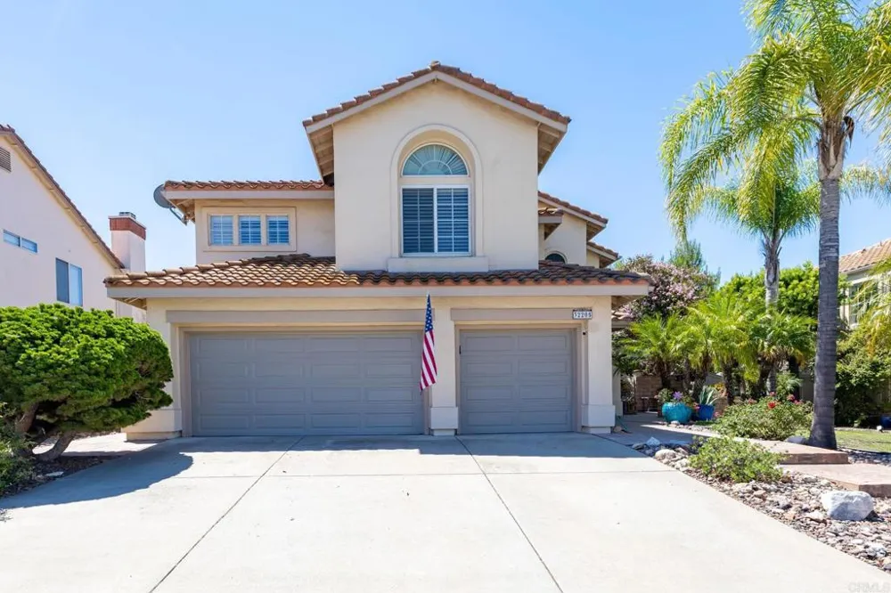 32205 Callesito Fadrique Temecula, CA 92592