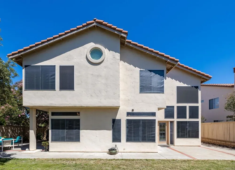 32205 Callesito Fadrique Temecula, CA 92592