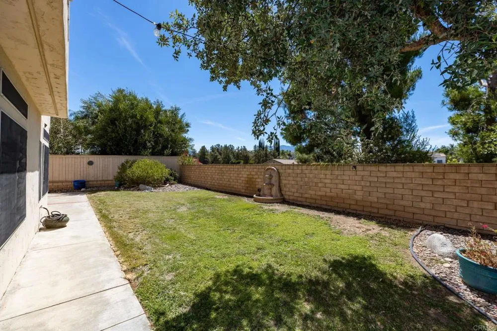 32205 Callesito Fadrique Temecula, CA 92592
