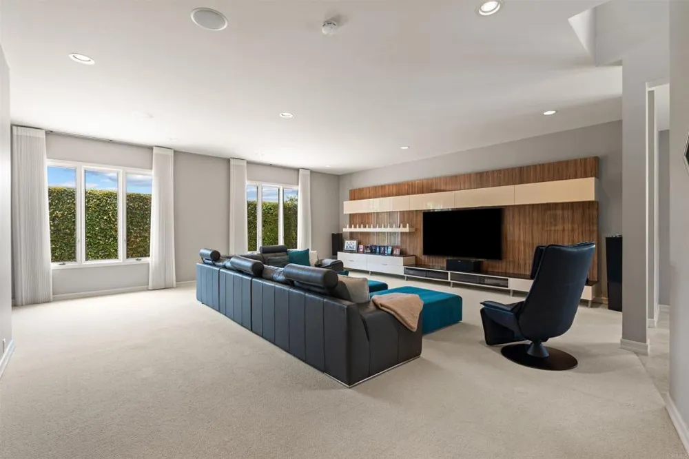 16775 Via Lago Azul Rancho Santa Fe, CA 92067