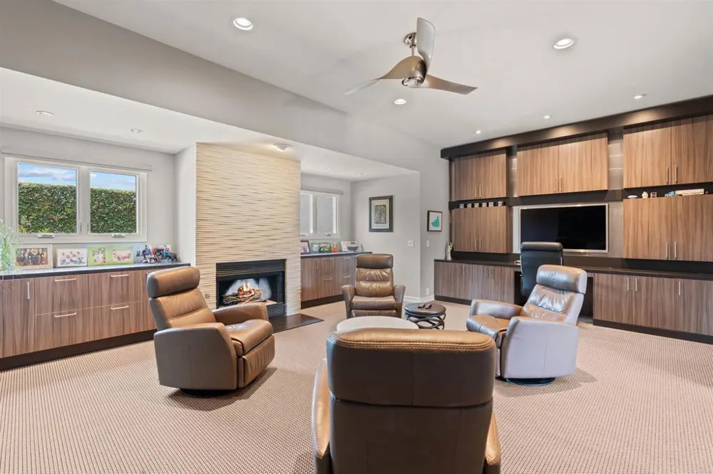 16775 Via Lago Azul Rancho Santa Fe, CA 92067