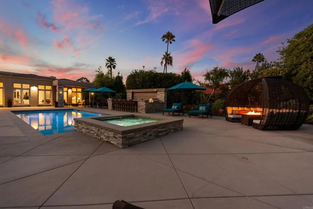 16775 Via Lago Azul Rancho Santa Fe, CA 92067