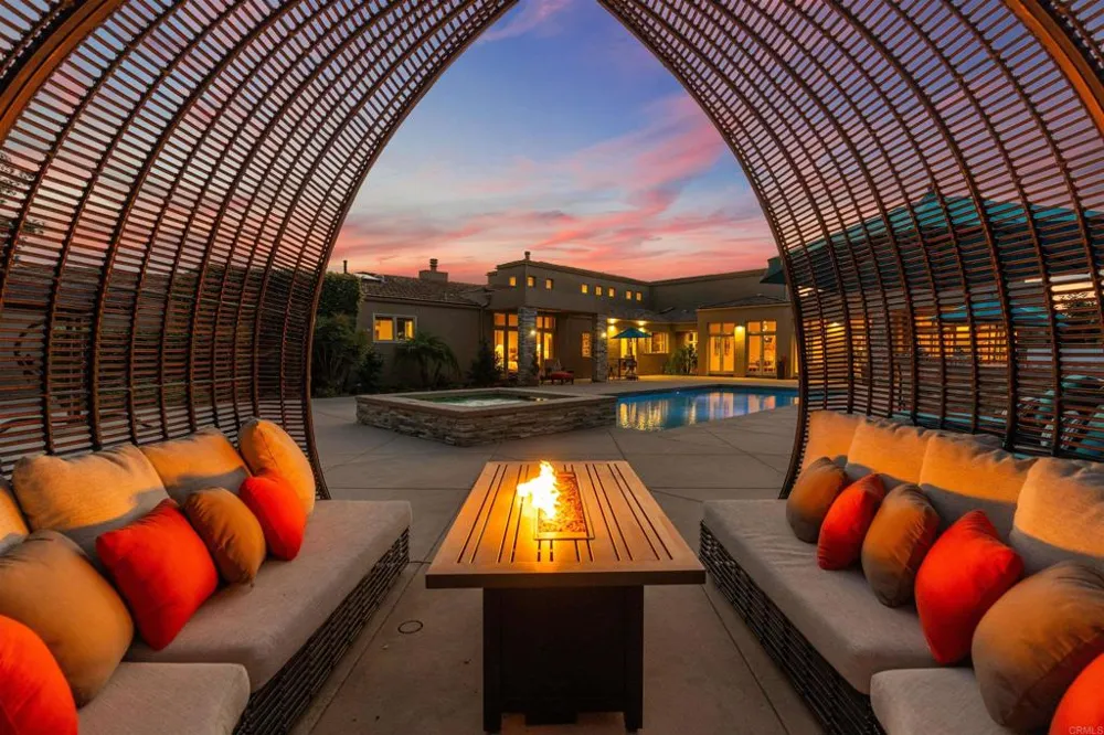 16775 Via Lago Azul Rancho Santa Fe, CA 92067