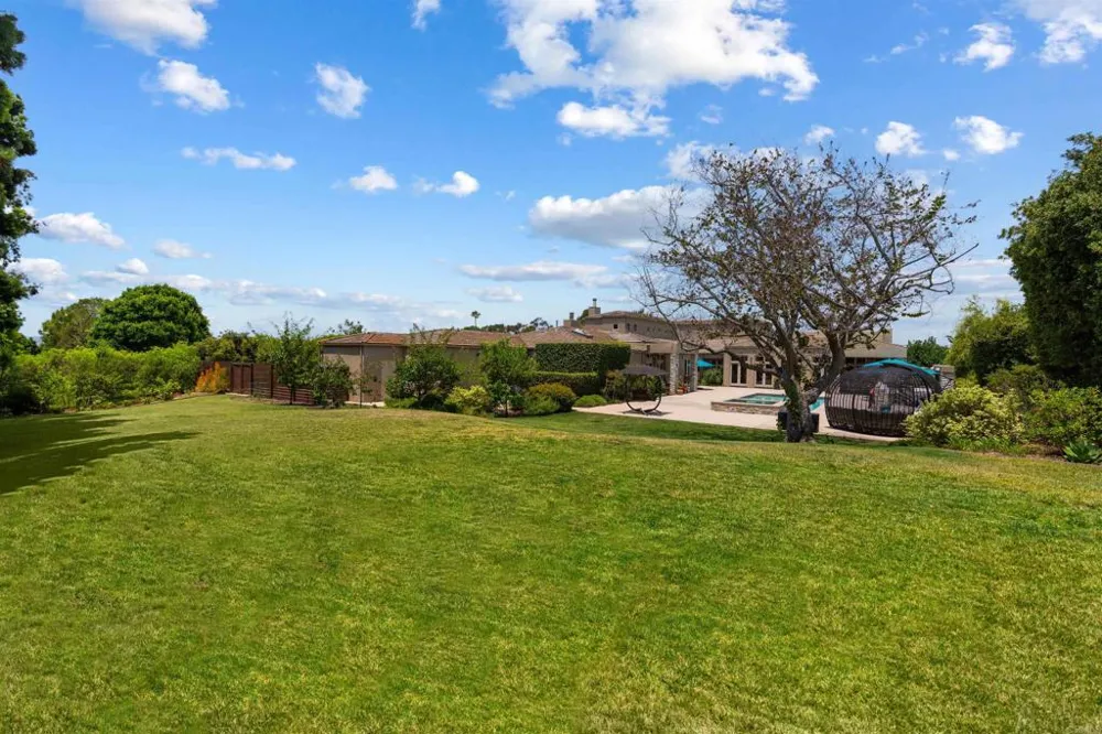 16775 Via Lago Azul Rancho Santa Fe, CA 92067