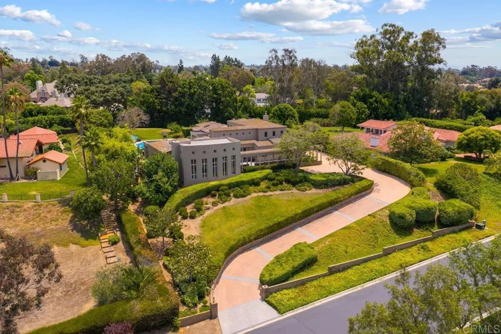 16775 Via Lago Azul Rancho Santa Fe, CA 92067