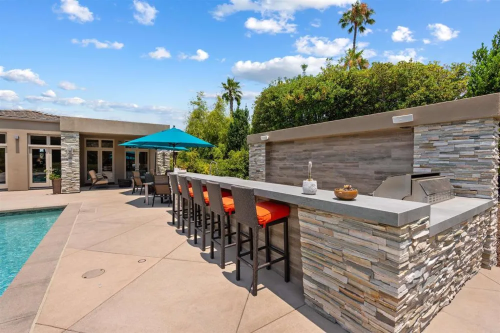 16775 Via Lago Azul Rancho Santa Fe, CA 92067