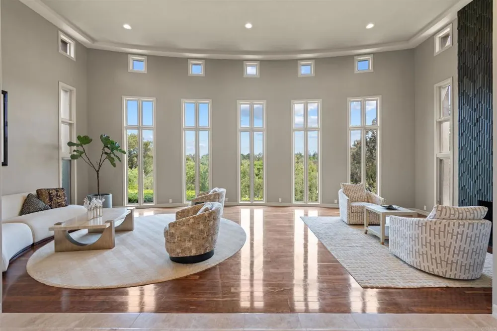 16775 Via Lago Azul Rancho Santa Fe, CA 92067
