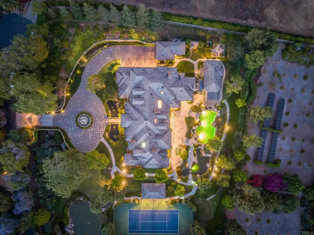 6590 Calle Reina Rancho Santa Fe, CA 92067