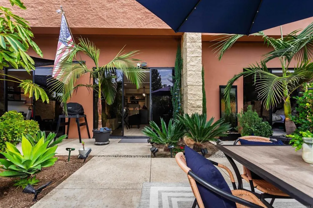 24055 PASEO DEL LAGO #155 Laguna Woods, CA 92637