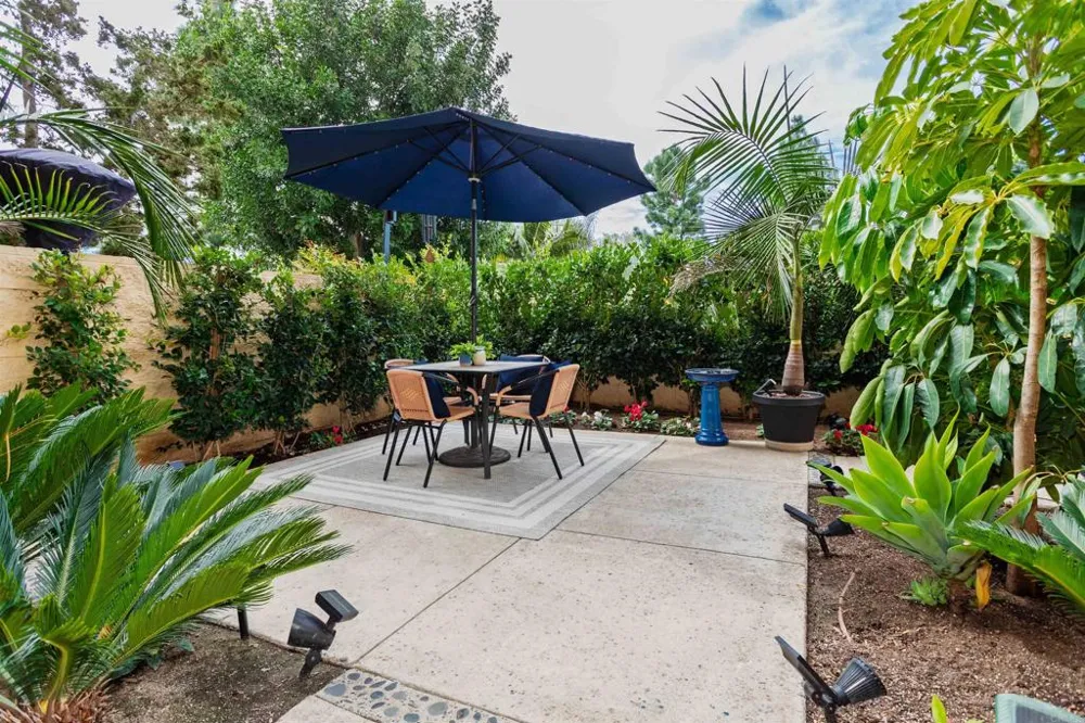 24055 PASEO DEL LAGO #155 Laguna Woods, CA 92637