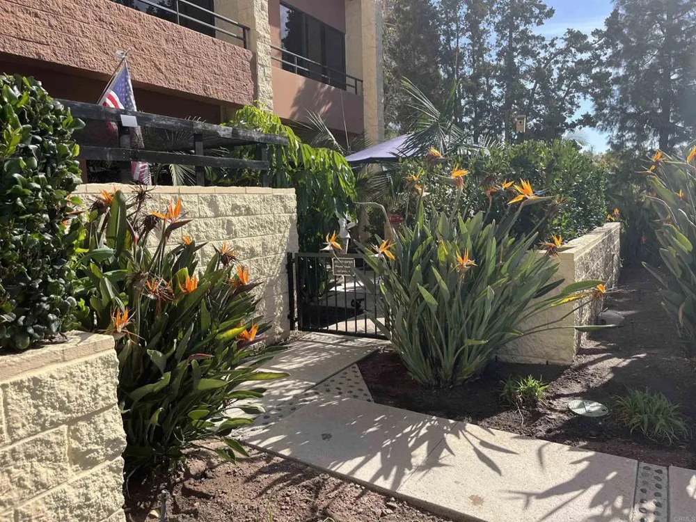24055 PASEO DEL LAGO #155 Laguna Woods, CA 92637