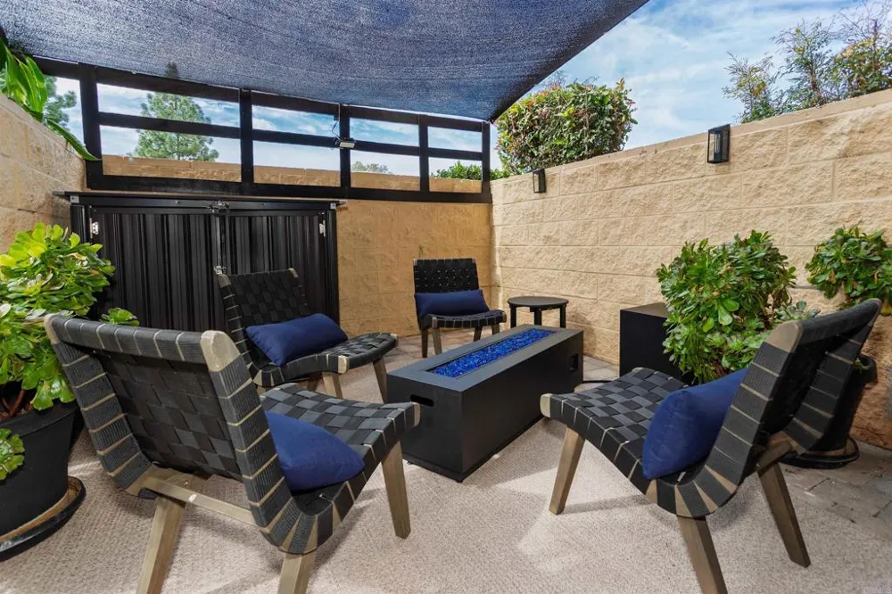24055 PASEO DEL LAGO #155 Laguna Woods, CA 92637