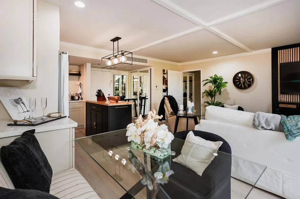 24055 PASEO DEL LAGO #155 Laguna Woods, CA 92637