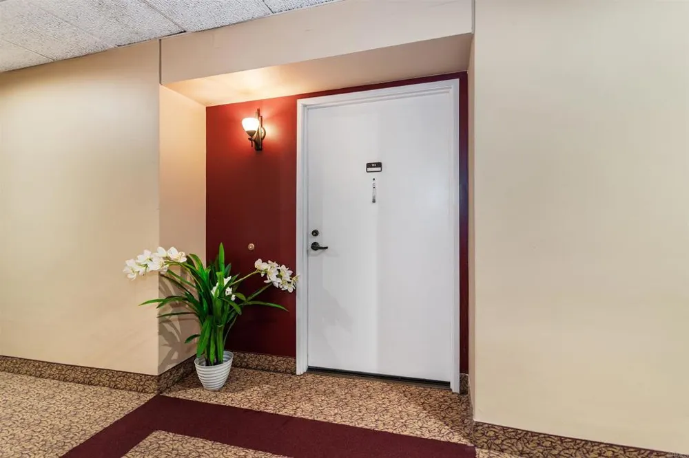 24055 PASEO DEL LAGO #155 Laguna Woods, CA 92637