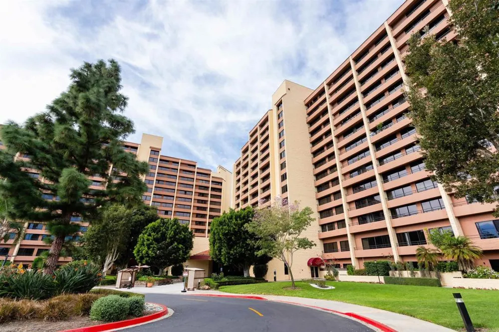 24055 PASEO DEL LAGO #155 Laguna Woods, CA 92637