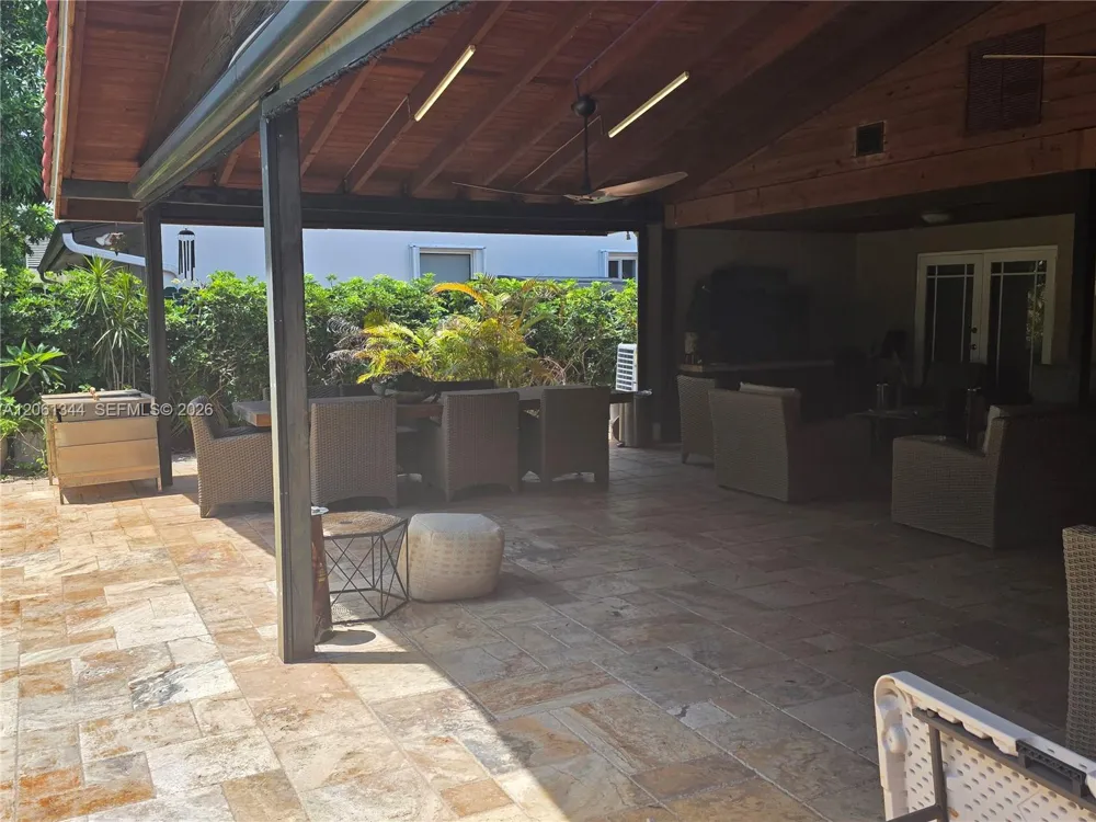 15331 Durnford Dr Miami Lakes, FL 33014