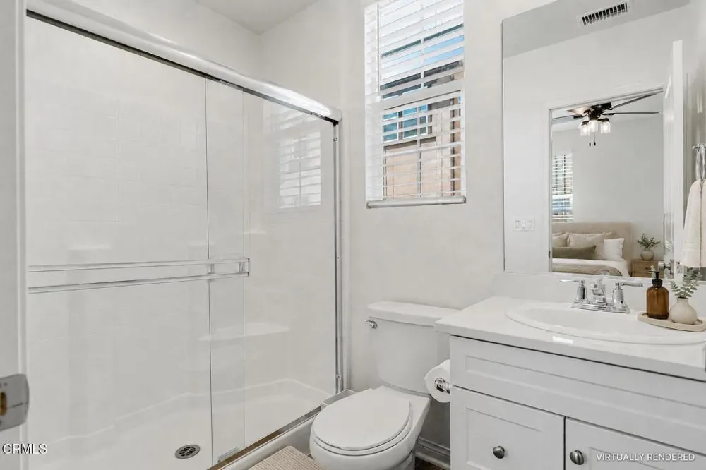 2072 Harvest Loop Santa Paula, CA 93060