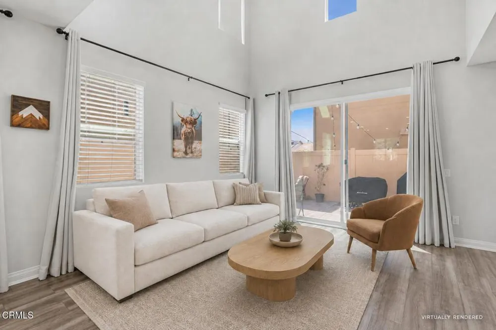 2072 Harvest Loop Santa Paula, CA 93060