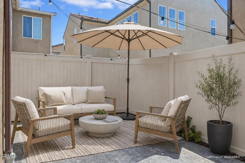 2072 Harvest Loop Santa Paula, CA 93060