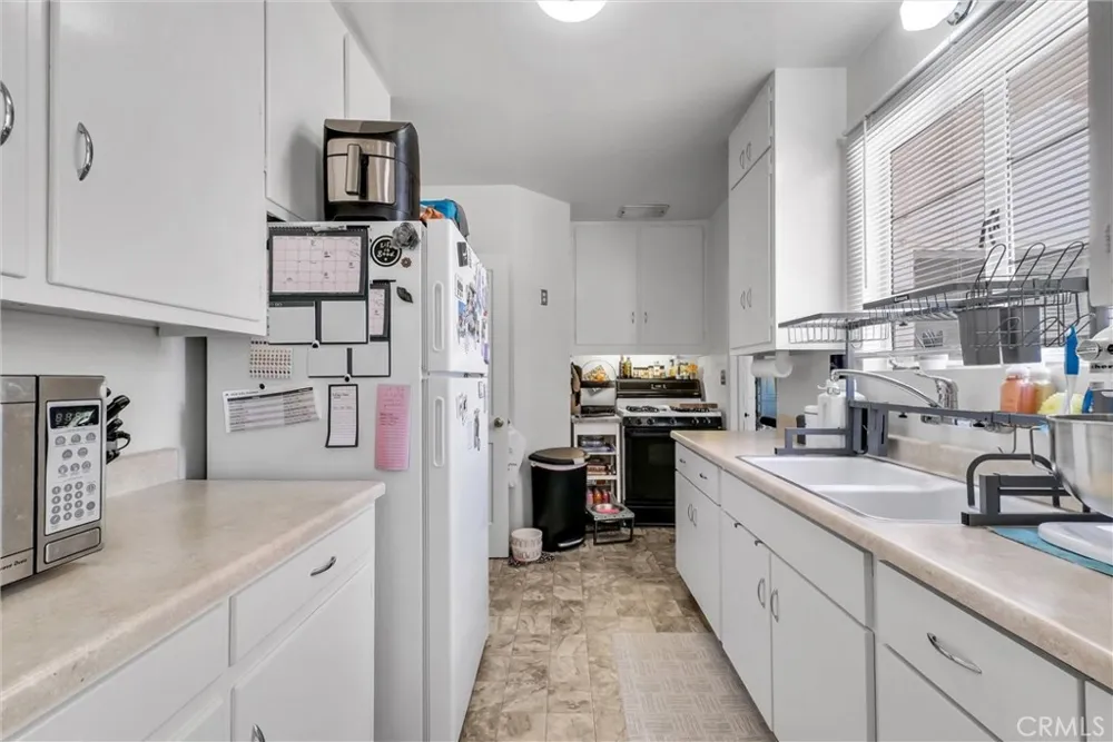 9385 Oak Glen Road Cherry Valley, CA 92223