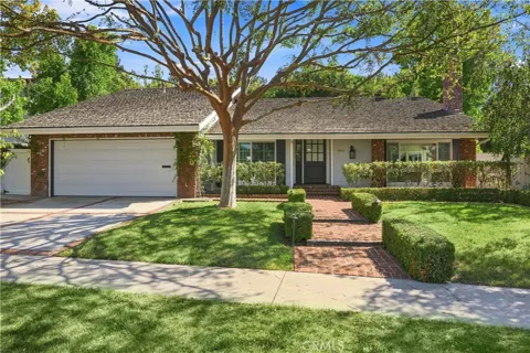 1844 Newport Hills E