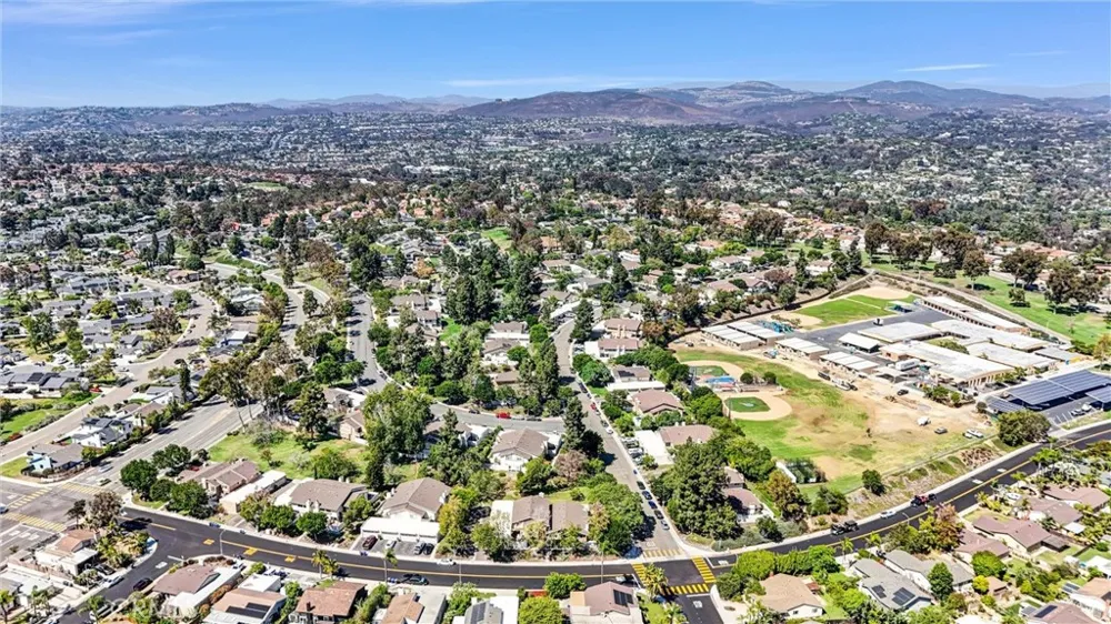 1940 Park Dale Encinitas, CA 92024