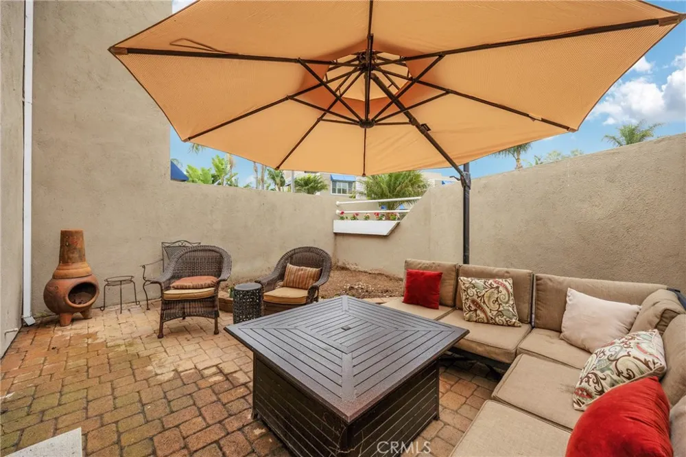 3365 Tempe Drive Huntington Beach, CA 92649