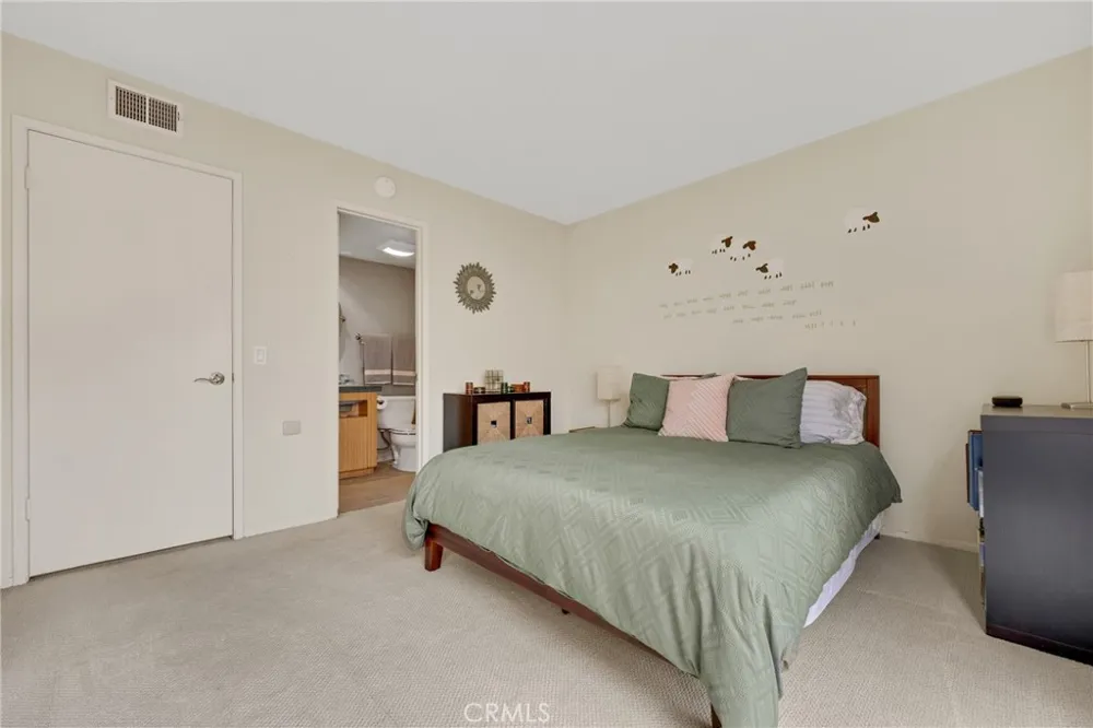 3365 Tempe Drive Huntington Beach, CA 92649