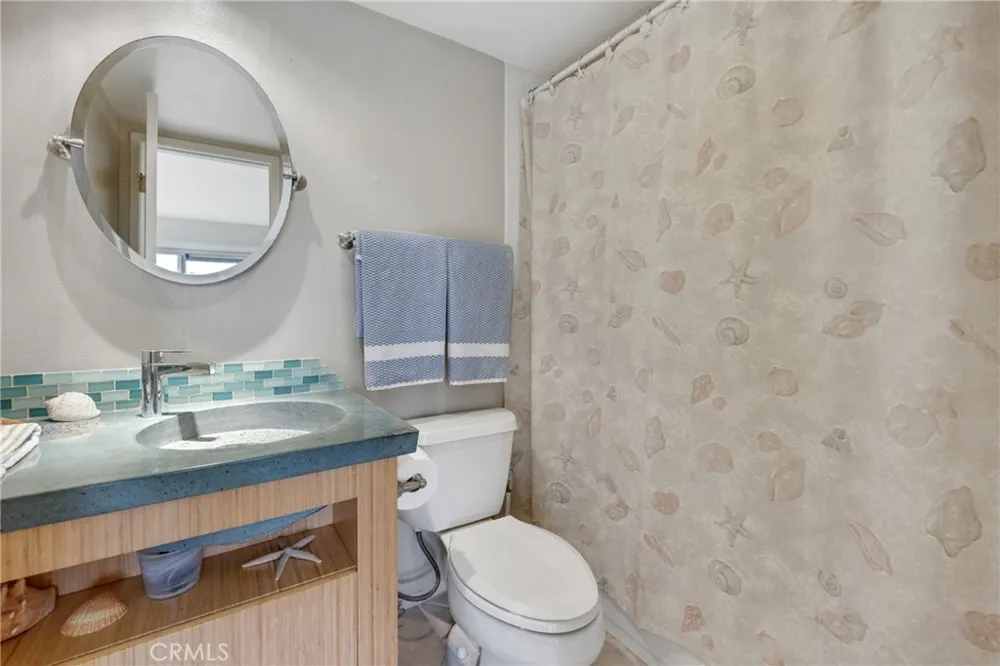 3365 Tempe Drive Huntington Beach, CA 92649
