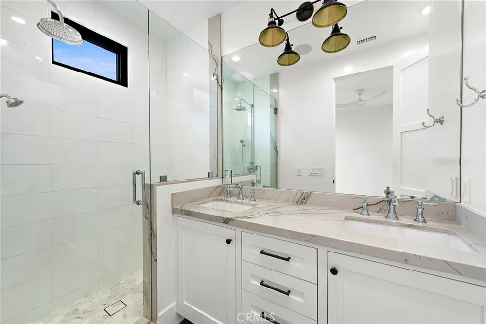 434 Goldenrod Avenue Corona del Mar, CA 92625