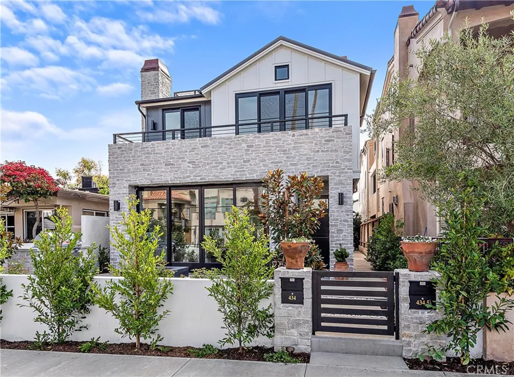 434 Goldenrod Avenue Corona del Mar, CA 92625