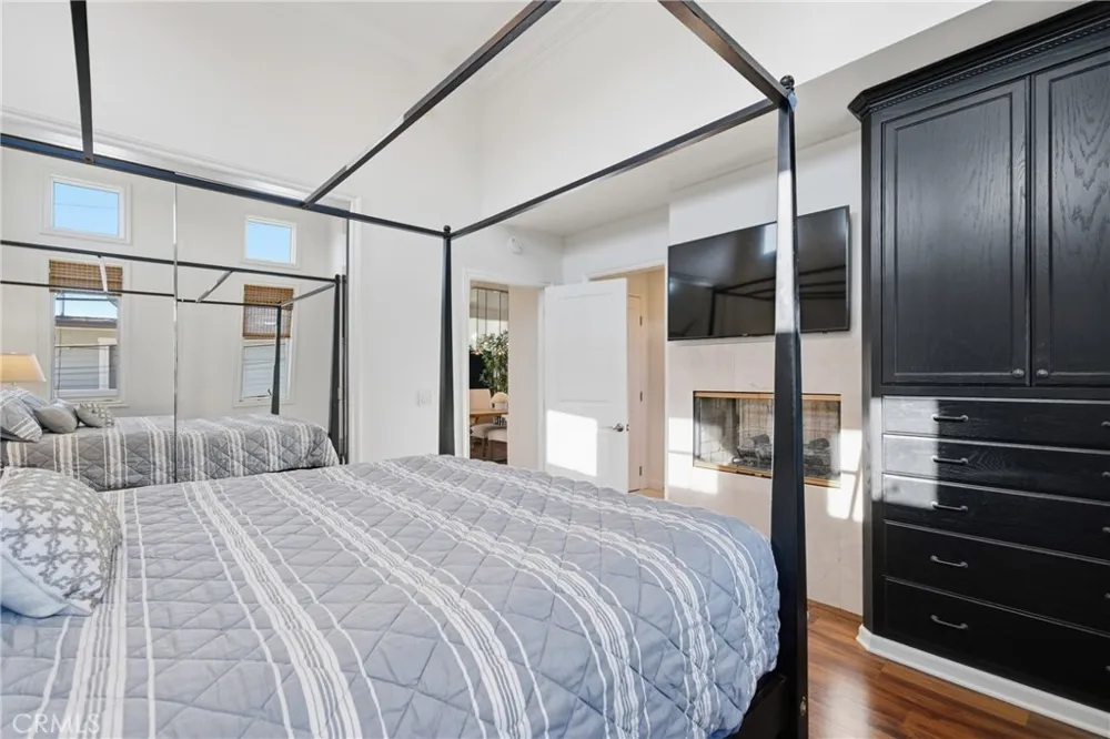 426 Narcissus #1/2 Corona del Mar, CA 92625