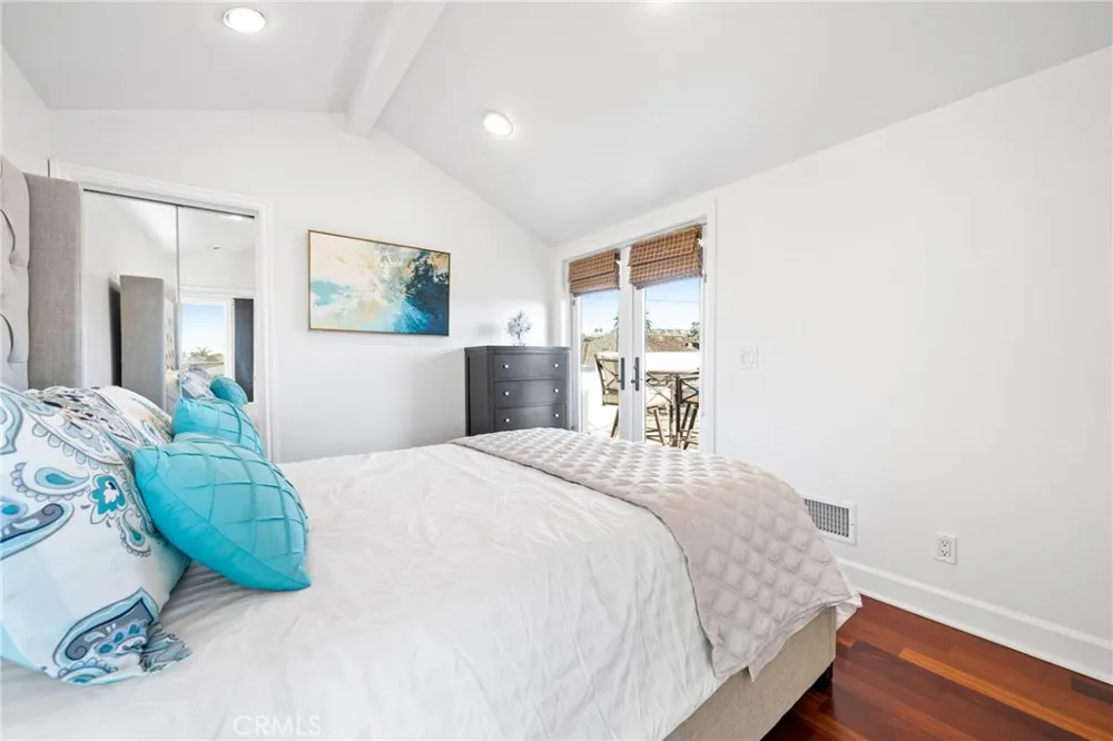 426 Narcissus #1/2 Corona del Mar, CA 92625