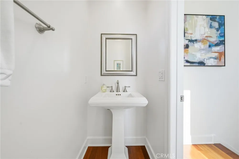 426 Narcissus #1/2 Corona del Mar, CA 92625