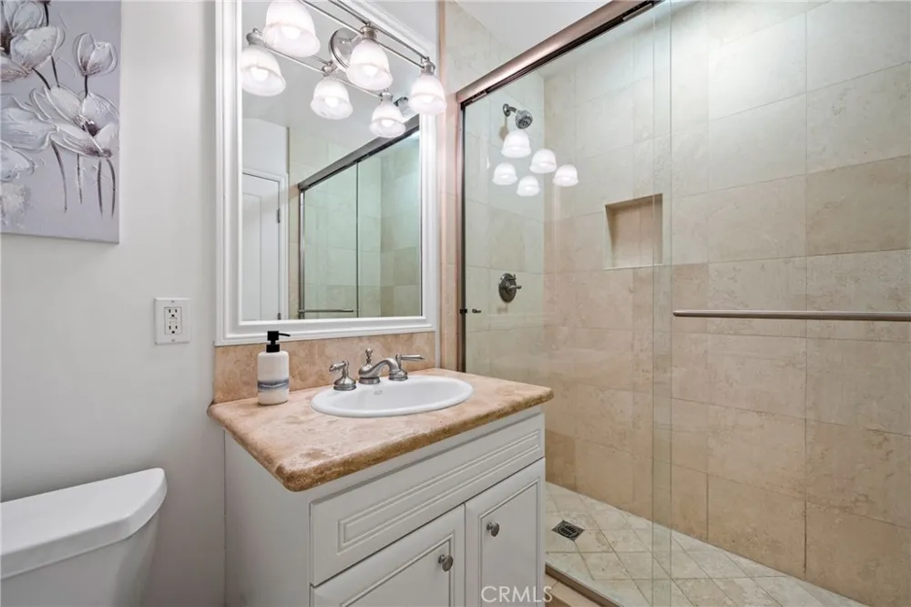 426 Narcissus #1/2 Corona del Mar, CA 92625