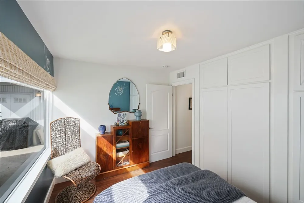 1735 E Ocean Newport Beach, CA 92661