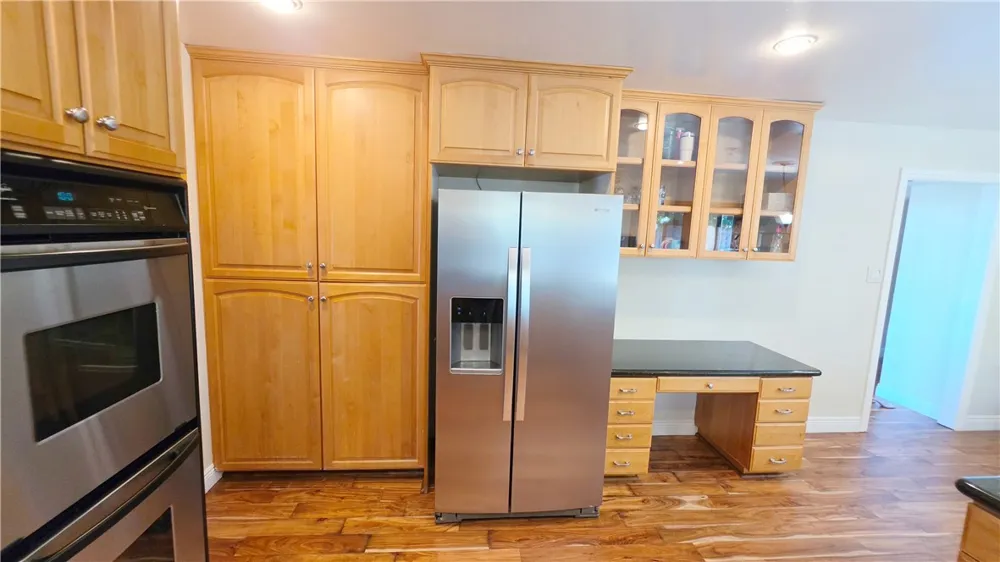4008 Barbara Bakersfield, CA 93309