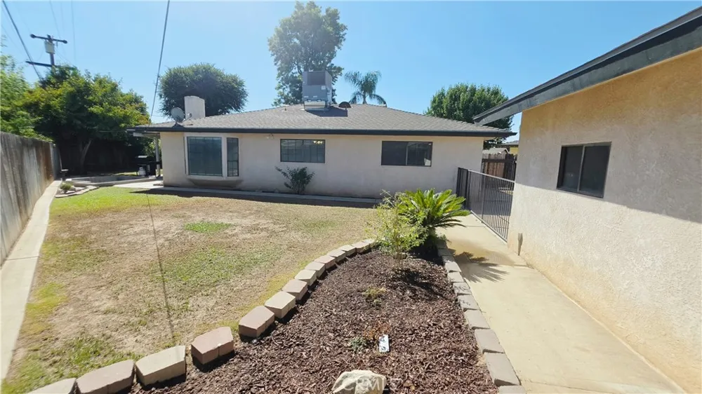 4008 Barbara Bakersfield, CA 93309