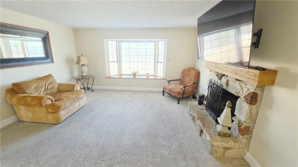 4008 Barbara Bakersfield, CA 93309