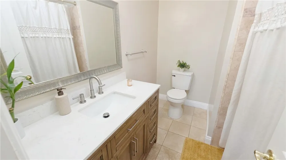 4008 Barbara Bakersfield, CA 93309