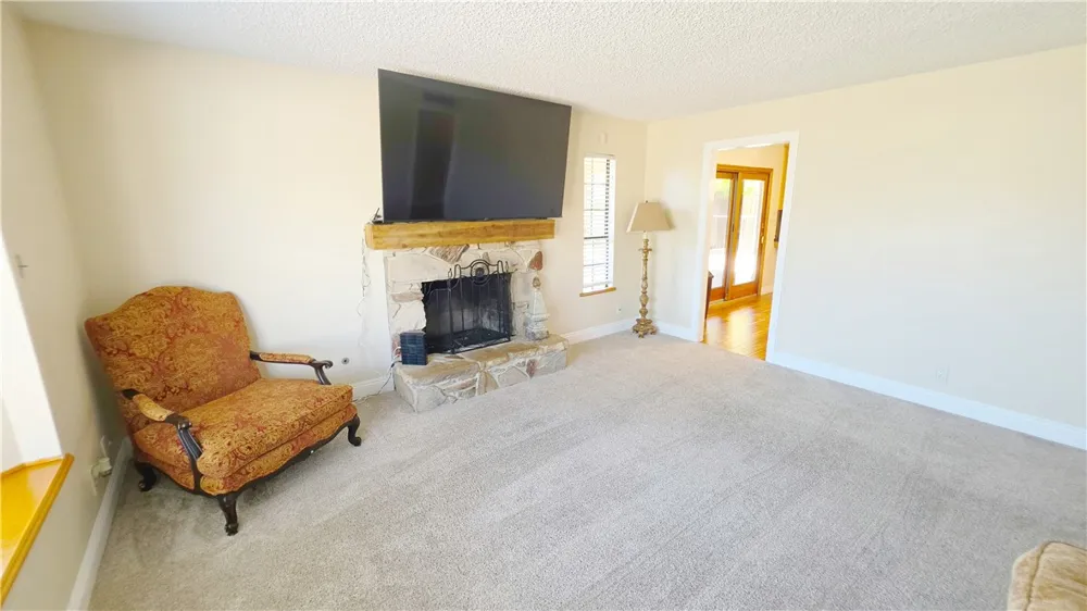 4008 Barbara Bakersfield, CA 93309