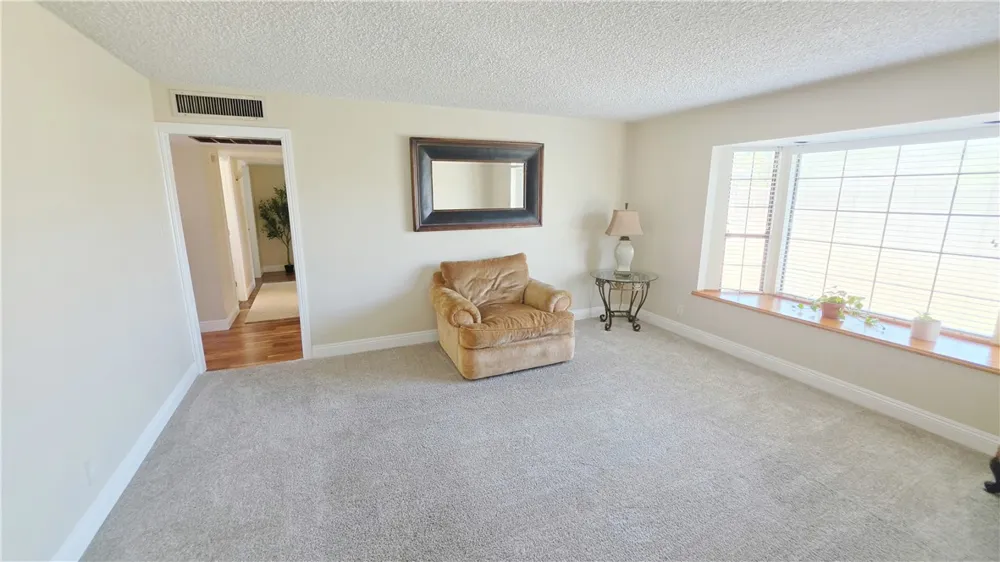 4008 Barbara Bakersfield, CA 93309
