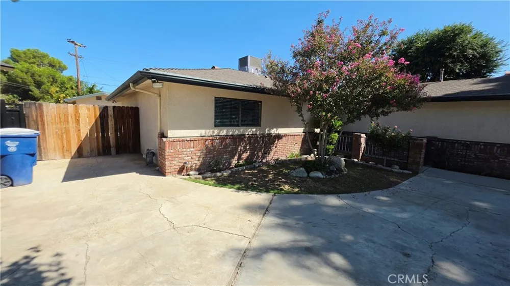 4008 Barbara Bakersfield, CA 93309